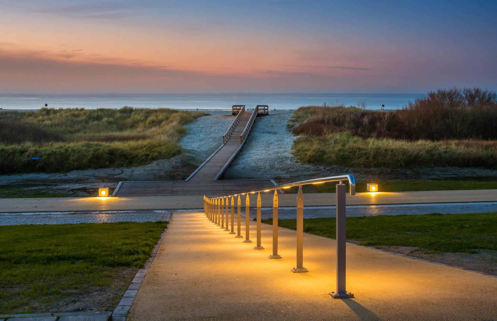 Hotel Regina Maris Norddeich  Zewnętrze zdjęcie